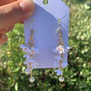 Elegant Handmade Floral Dangle Earrings. Small. White